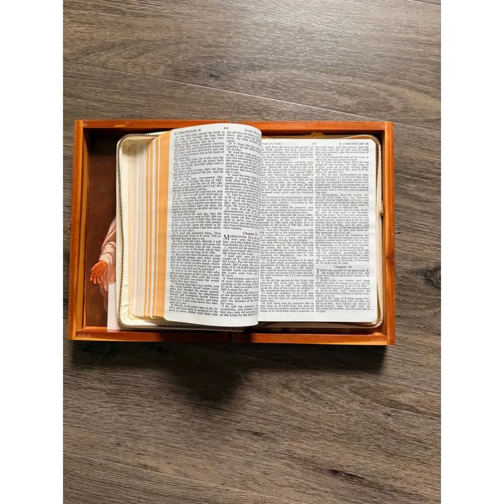 N/A vintage memorial